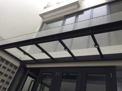 detail pemasangan kanopi kaca